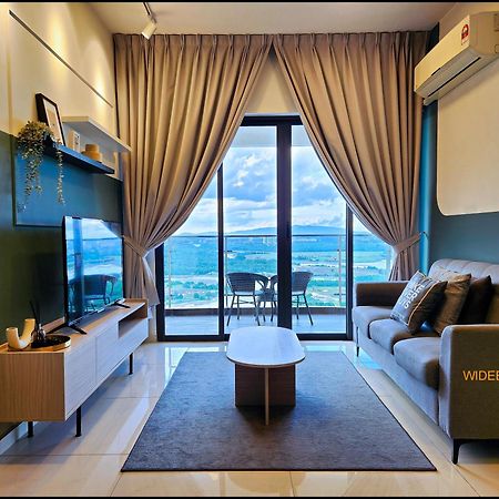 Country Garden Danga Bay By Widebed Jb Hotel Джохор Бахру Екстериор снимка